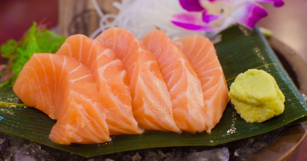 サーモンの刺身